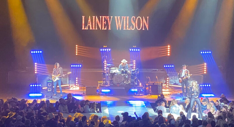   Keith Hoagland Sets Stage For Lainey Wilson With CHAUVET Professional