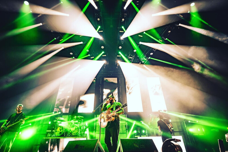 Matthew “PJ” Row Creates Unique Look for Koe Wetzel With Hoopty Lights and CHAUVET Professional 